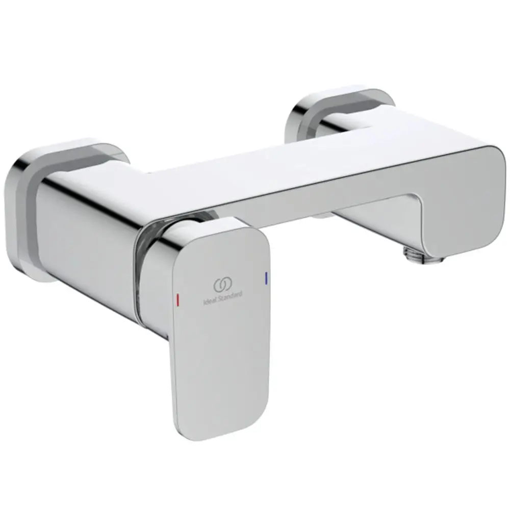 Chromene Brausearmatur von Ideal Standard mit einem Hebel für Warm- und Kaltwasser. Die Armatur hat eine moderne, klare Formgebung und ist für den Wandanschluss konzipiert.